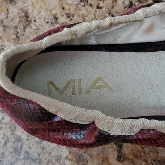 🖤Mia🖤 jeweled flats, size 8 - Picture 6 of 9